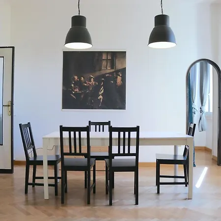 Sant Ambrogio Mansion - Via Olona * Milan